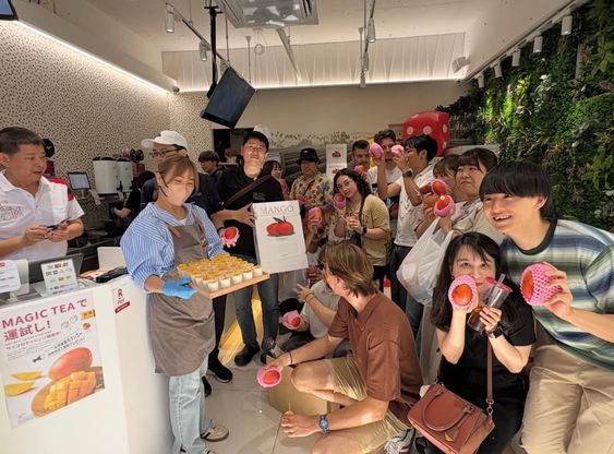 Magic Hand's Shibuya Store Launches Event: Drink and Get Free Taiwanese Mangoes