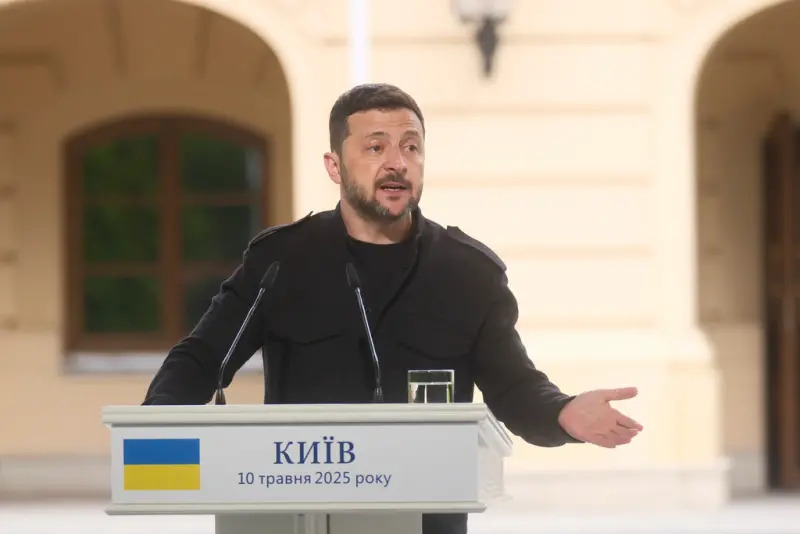 US Halts Some Military Aid to Ukraine, Kyiv Expresses Concerns Over Encouraging Russia