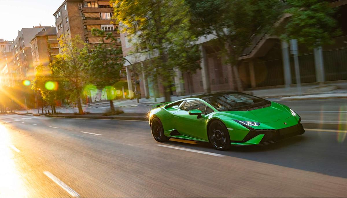 Jota Brothers Tragically Die on Spanish Highway; Lamborghini Supercar Recalls Due to Safety Issues