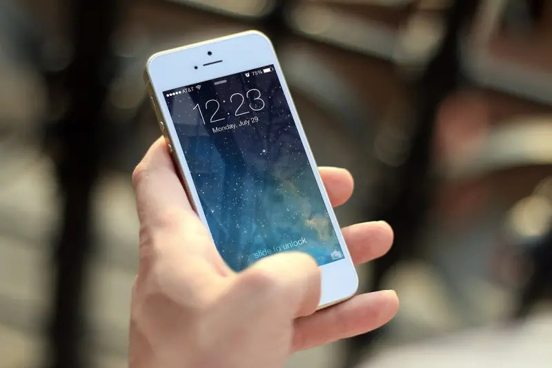 How often does a mobile phone automatically shut down? The answer revealed by the National Security Agency of the United States.