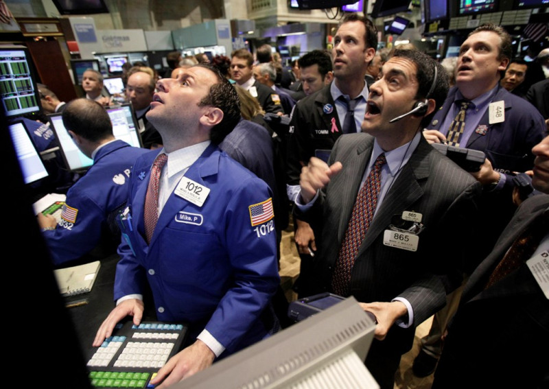 China retaliates against Trump's tariffs, and the US stock market continues to decline! The Dow Jones index plummets 2,231 points, and TSMC's ADR falls nearly 7%!