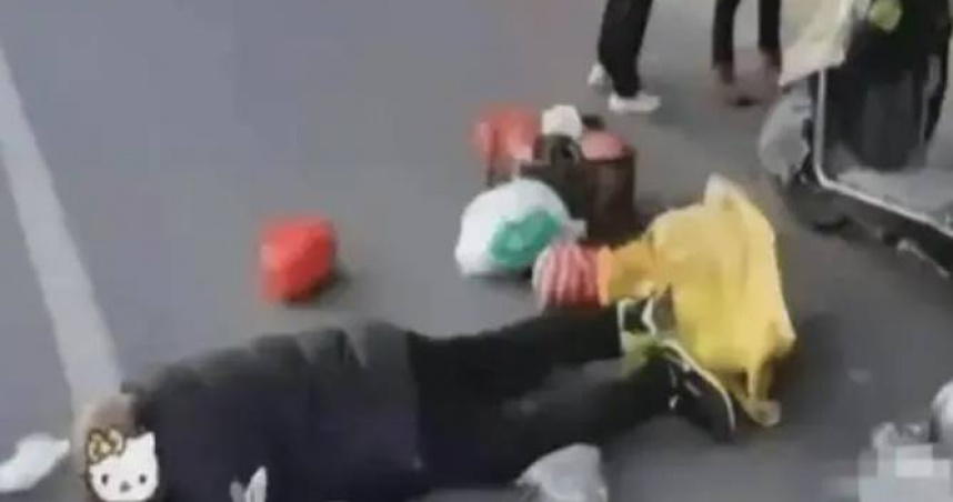 An 87-year-old elderly man fell to the ground, and no one dared to help him. His family members angrily sued 10 passersby for 6 million in compensation. The court made the following ruling.