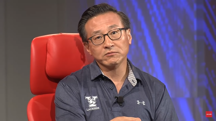 「蔡崇信警告：AI過熱現象已現，資料中心建設超出實際需求！」