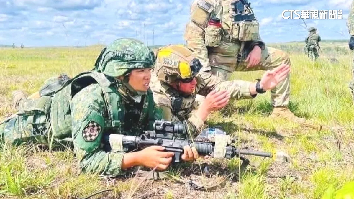 台美聯合訓練精彩瞬間曝光！我陸軍333旅全副武裝進行「戰技交流」