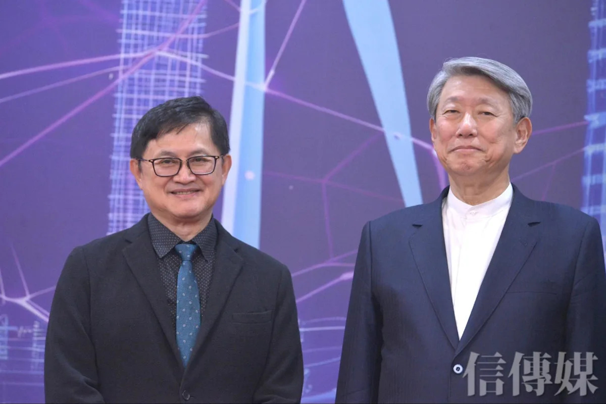 童子賢與郭智輝攜手合作 經長表達對各類新能源的開放立場